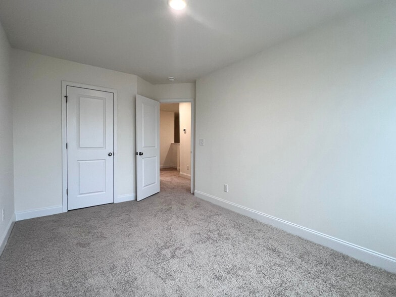 Building Photo - 4959 Caddis Bnd