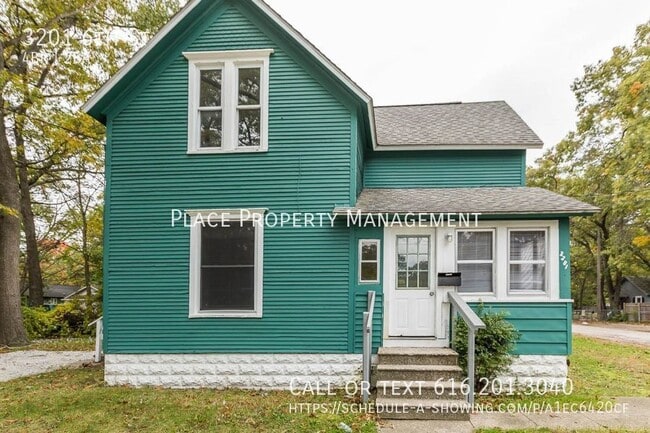 Building Photo - 3201 6th St