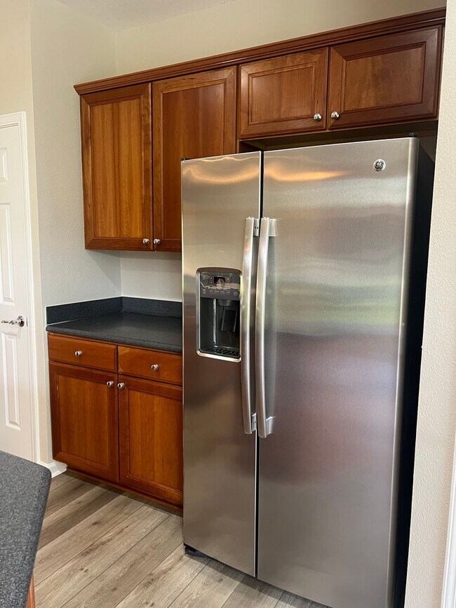 Building Photo - Lovely 3BR Ranch-Style Home in Sun City-Available 12/22/25