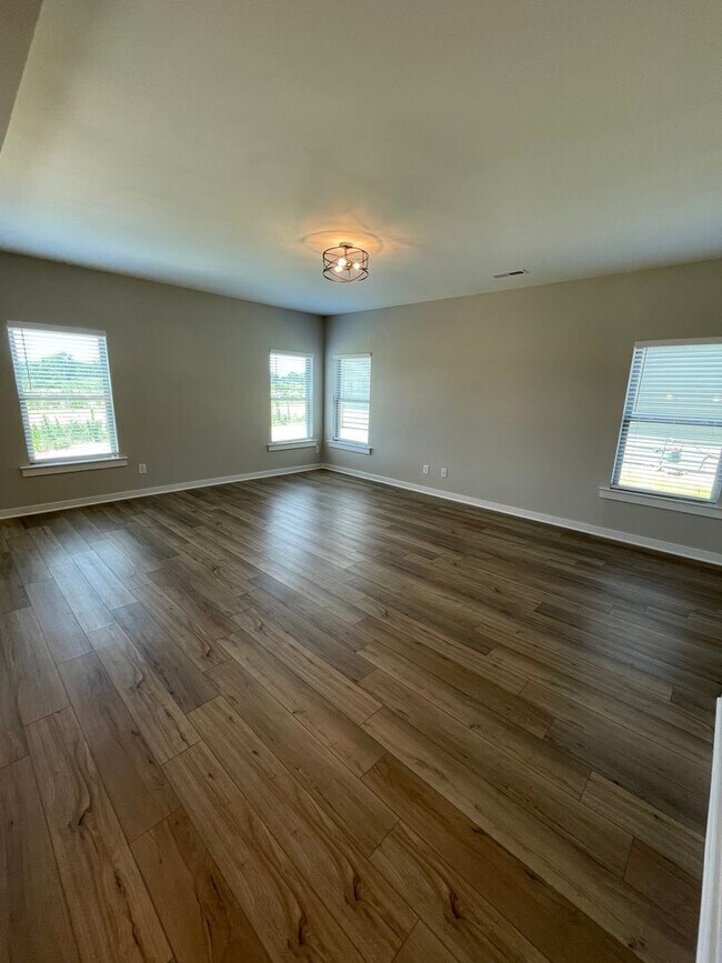 Building Photo - Home for Rent in Cullman, AL!! Available t...