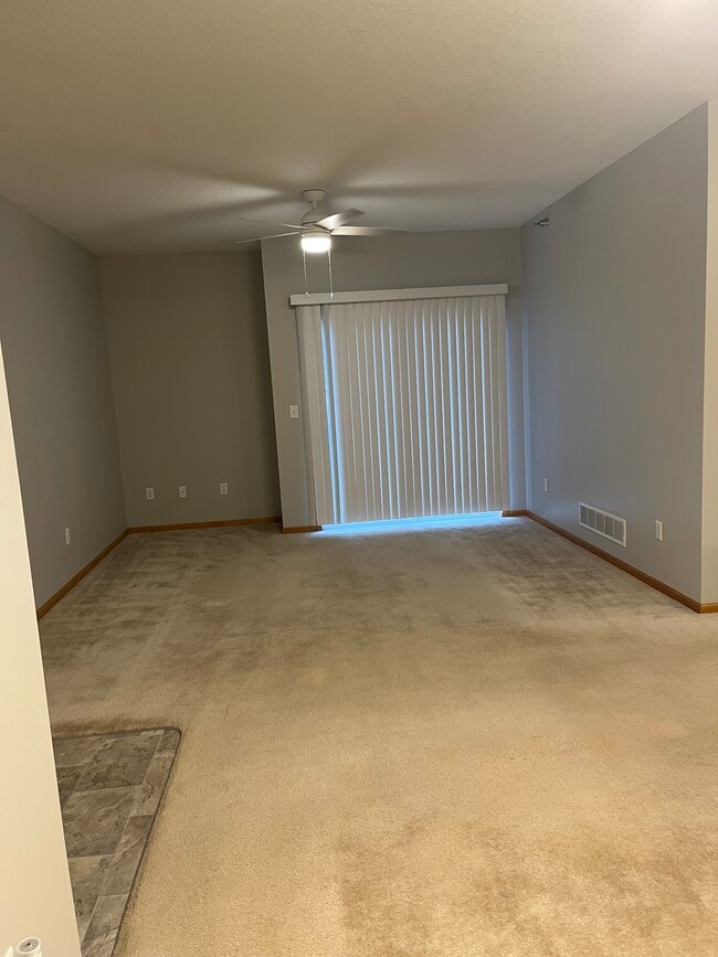 Building Photo - 1835 SW White Birch Cir