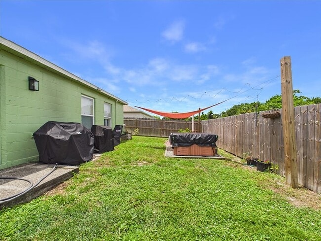 Building Photo - 4745 30th Ave
