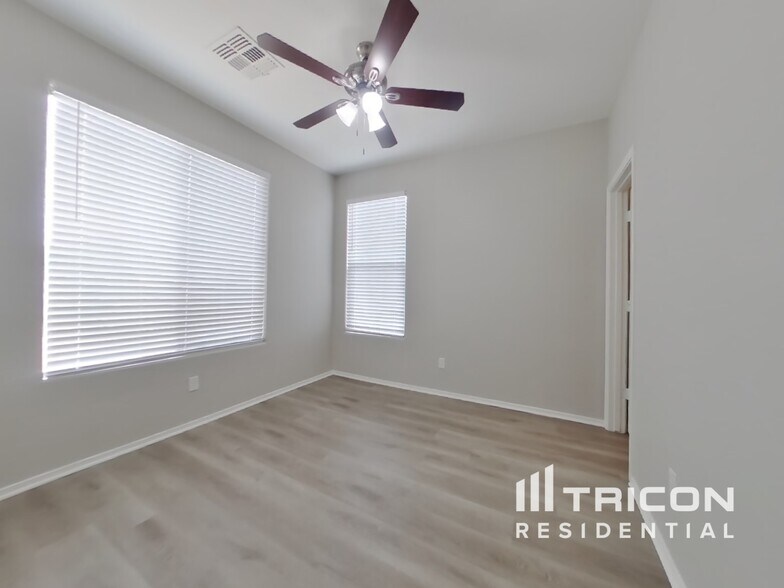 Building Photo - 25727 N Desert Mesa Dr