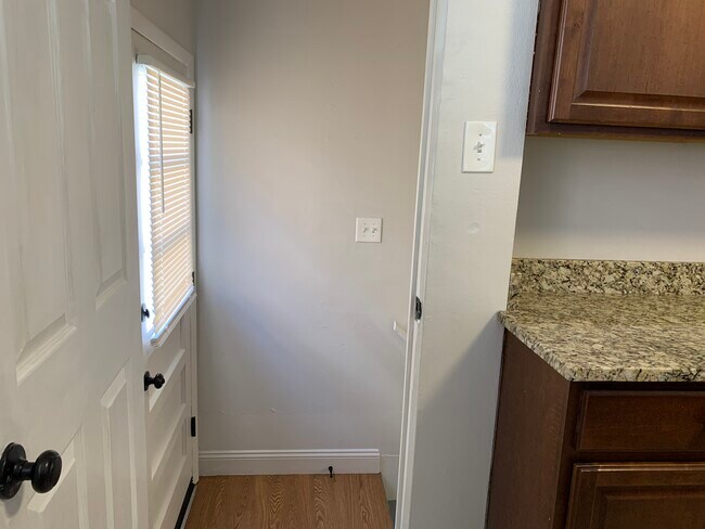 Side door - 1112 Moorlands Dr