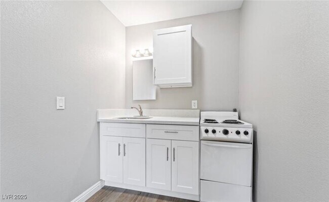 Building Photo - 306 Eastminister Ct