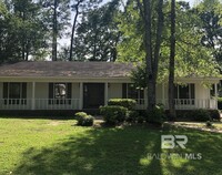 Building Photo - 509 Ridgewood Dr