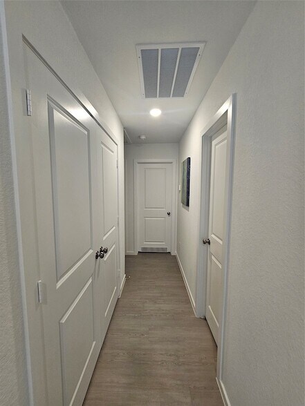 Building Photo - 28751 Texas Plns Dr