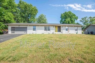 Building Photo - 10837 Dineen Dr