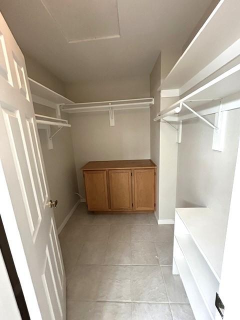 Building Photo - 2800 Banyan Tree Ln