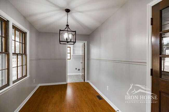 Building Photo - 2591 Clotfelter Rd