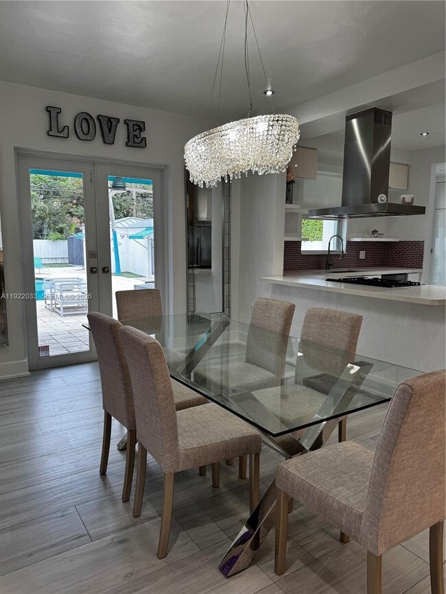 Building Photo - 3470 Sheridan Ave