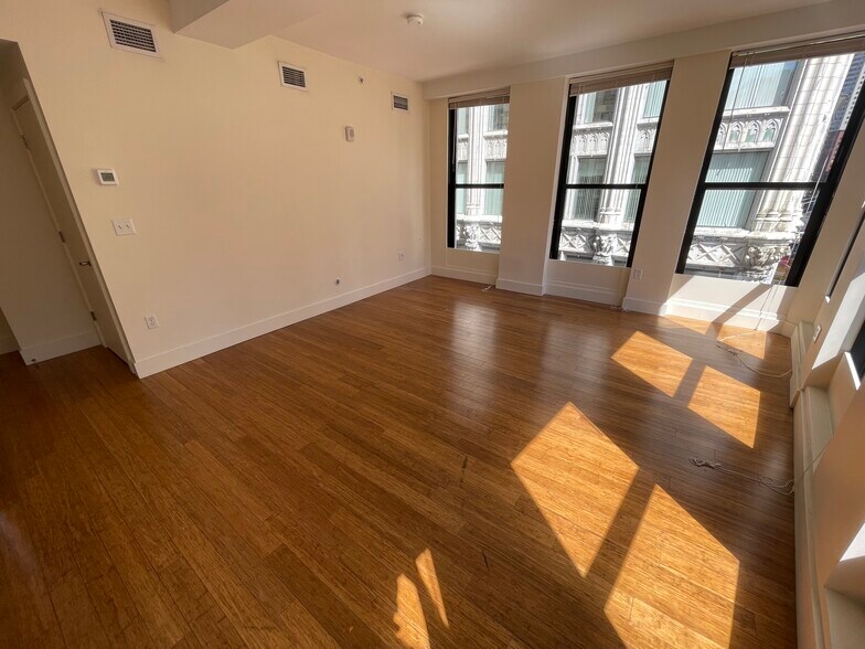 Building Photo - 17 Winter Pl