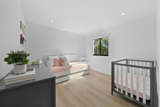 Building Photo - 1077 Golden Cane Dr