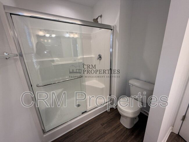 Building Photo - 326 N Warman Ave