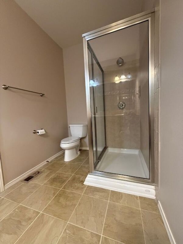 Building Photo - 910 Medical Center Dr