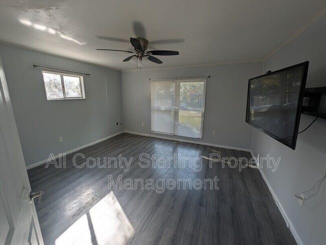 Building Photo - 2691 SE 31st St