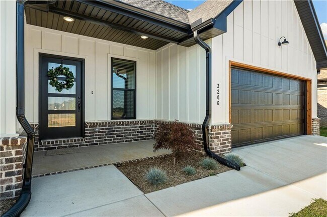 Building Photo - 3206 SW Rosemont Ave