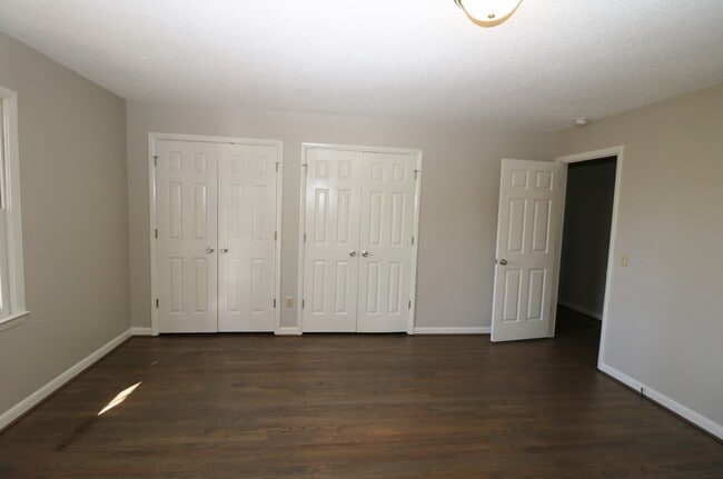 Building Photo - Large Family Home Pell City, AL
