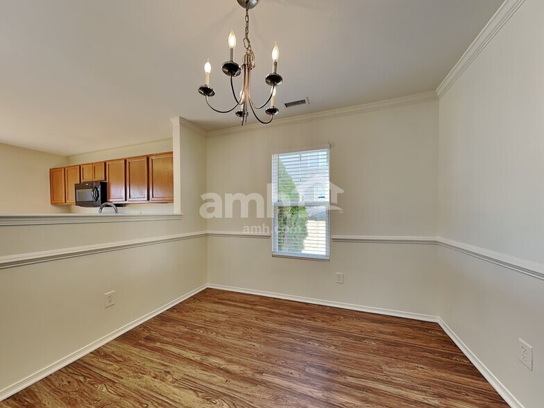 Building Photo - 3112 Varcroft Rd