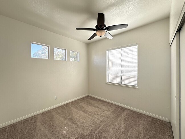 Building Photo - Cypress In The Hills At Summerlin By Lewis Homes