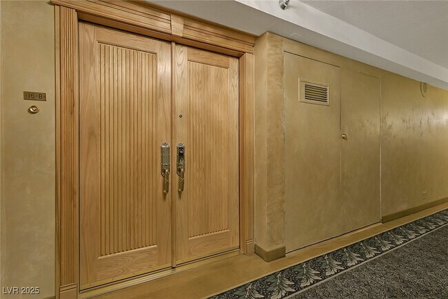 Building Photo - 3111 Bel Air Dr
