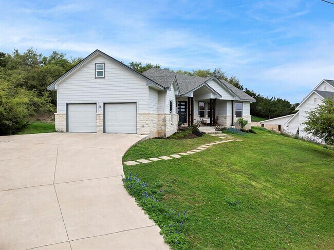 Building Photo - 706 Stow Dr