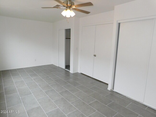 Building Photo - 2874 W Muriel Dr