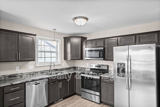 Building Photo - 314 Lugano Ln
