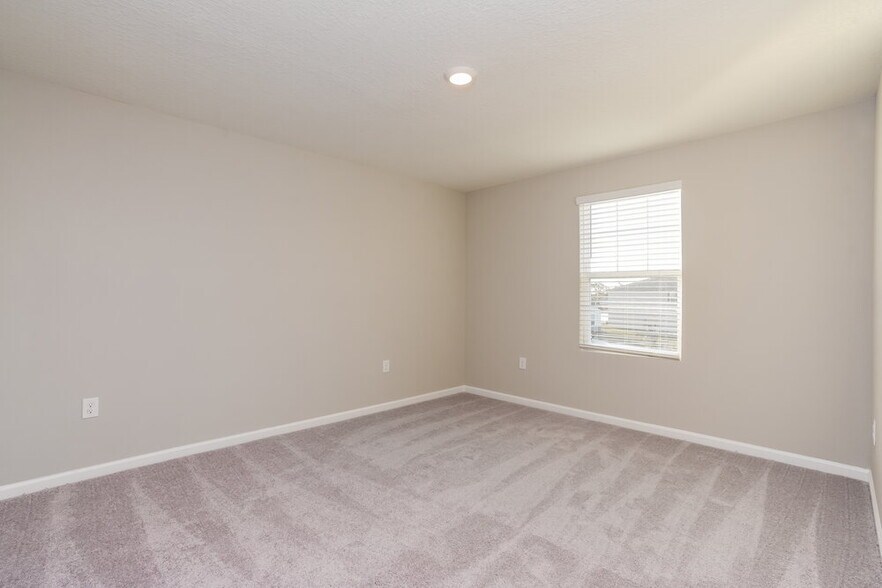 Building Photo - 807 Kings Pine Ct