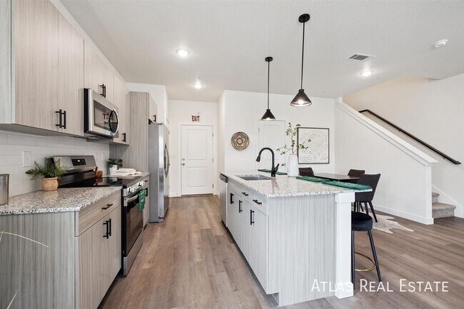 Building Photo - 6013 McIntyre Aly