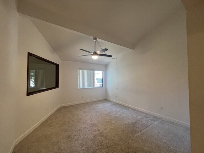 Building Photo - Beautiful Condo in Villa Del Sol – 2 Beds,...