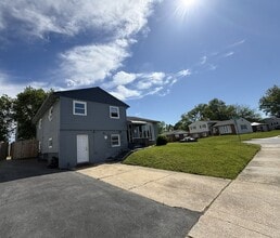 Building Photo - 3BR Home + Separate 1BR In Law Apartment | Private Entrance | 2 Kitchens | 2 W/D | Yard + Driveway