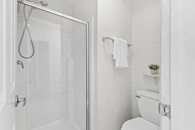 Building Photo - 3975 Hortensia St