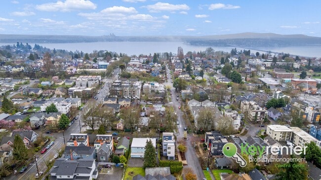 Building Photo - Comfort and Character Meet in This Seattle Retreat