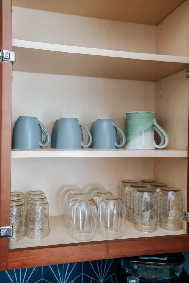 Building Photo - 1251 Congress St