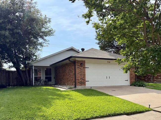 Building Photo - 759 Meadowcreek Ct