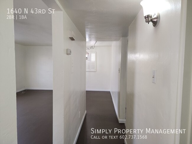 Building Photo - 1640 N 43rd St