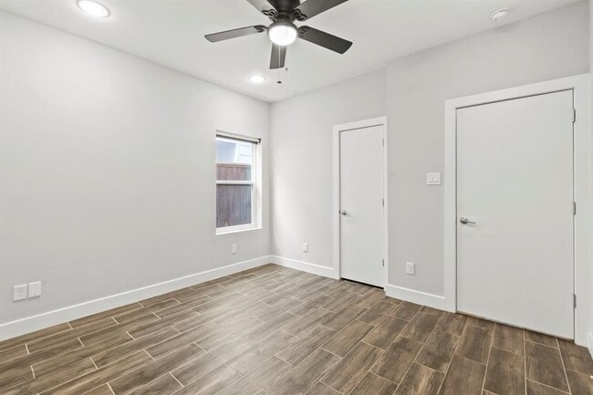 Building Photo - 2627 Hutchins St