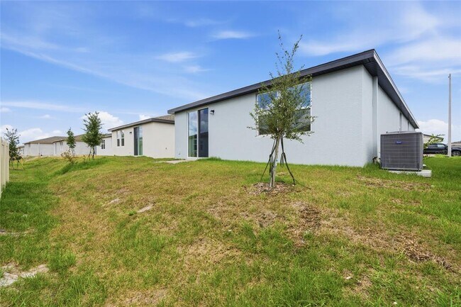 Building Photo - 3912 Giorgio Dr