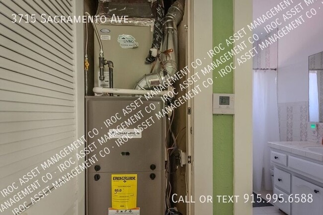 Building Photo - 3715 Sacramento Ave