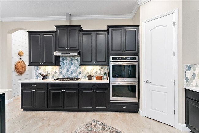 Building Photo - Lease in the highly desirable Palencia Com...