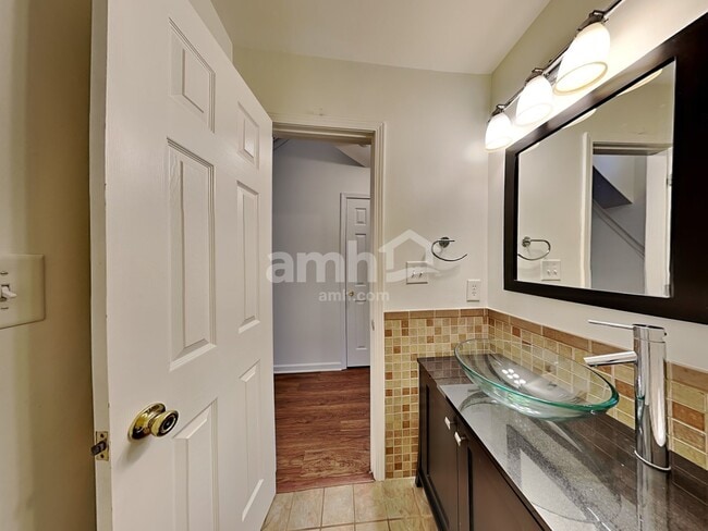 Building Photo - 148 Danesway Dr