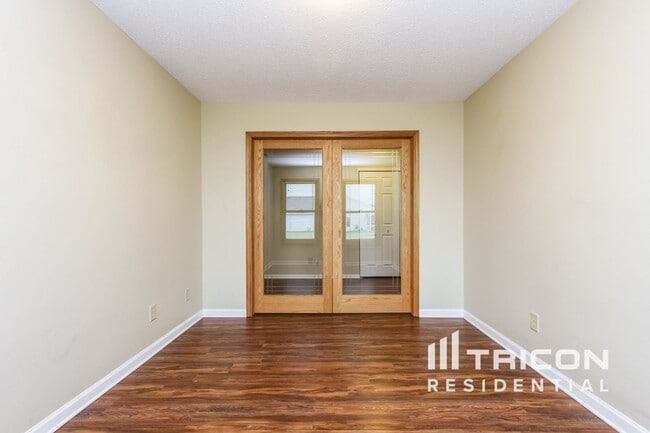Building Photo - 8243 Firefly Way