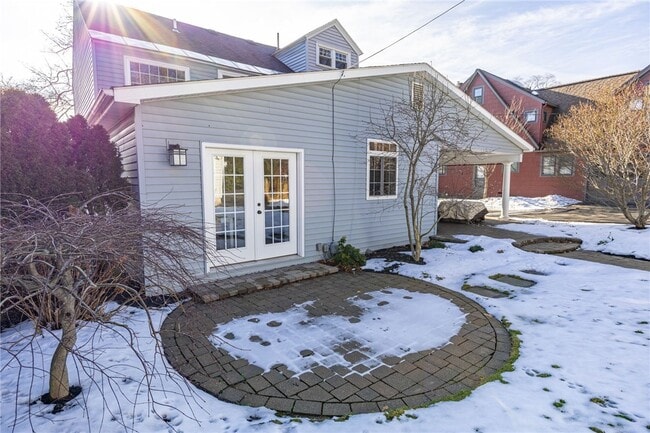 Building Photo - 230 San Gabriel Dr