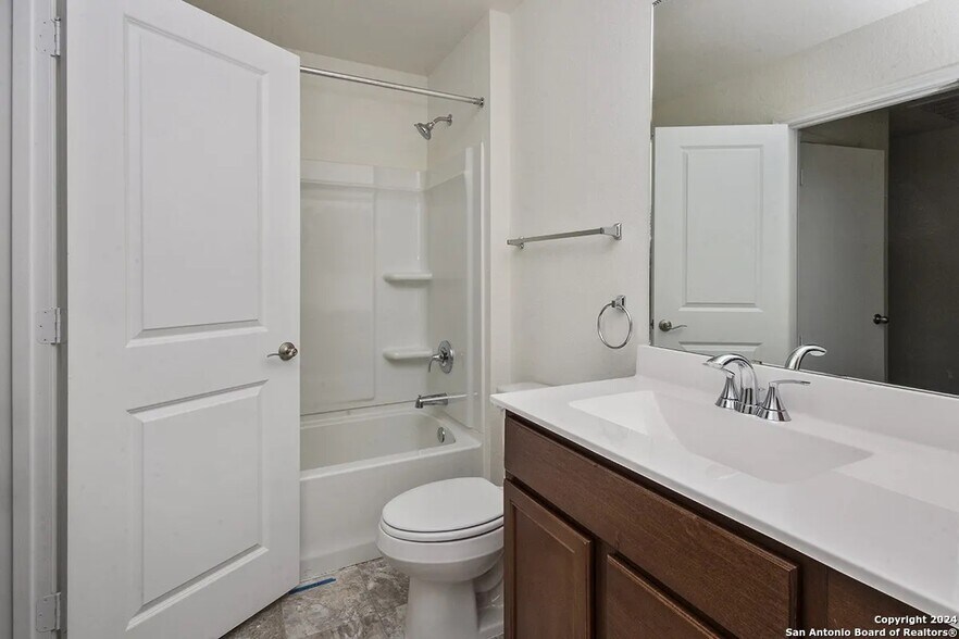 Bathroom #2 - 4845 Park Gln