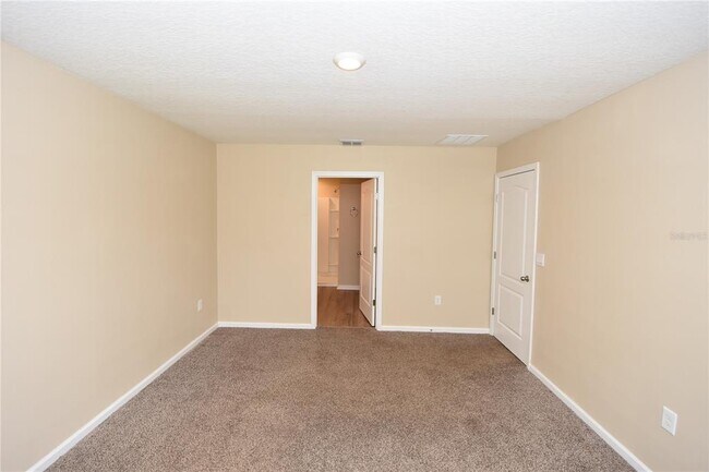 Building Photo - 14 Pine Cottage Ln