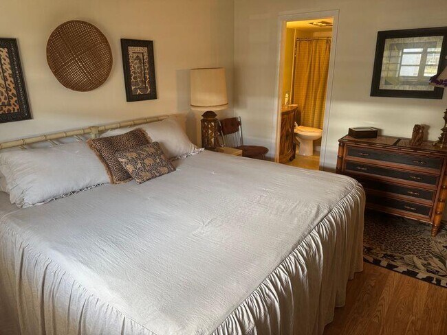 Building Photo - 5401 NW 2nd Ave