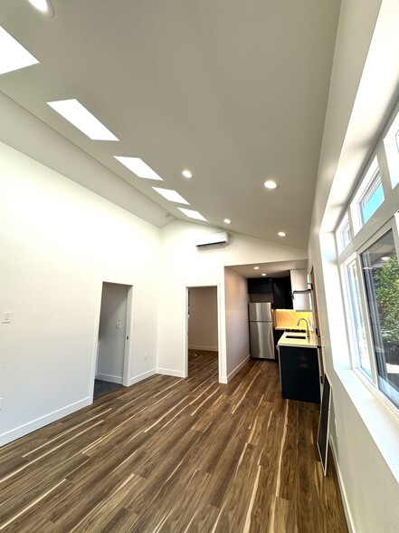 Building Photo - 4724 W 172nd St