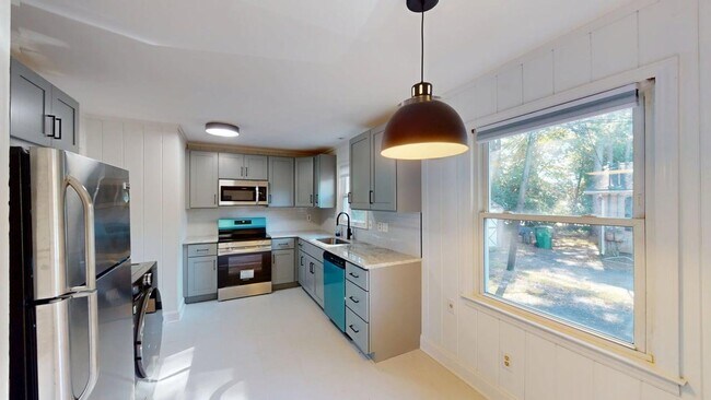 Building Photo - 1510 Woodhill Ln