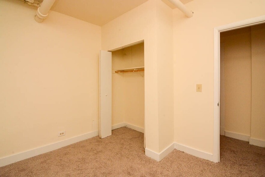 Building Photo - 1542 N Kedzie Ave